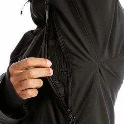 686 Men's Glacier Hydrastash Reserve Insulated Jacket -Blenders Shop 2122 686 mensglacierhydrastashreserveinsulatedjacket black3