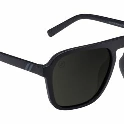 Blenders Eyewear Mister Romance 11 Blenders Eyewear Mister Romance -Blenders Shop BLNDRS MisterRomanceSmoke Meister Sky