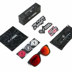 Blenders Eyewear Lightning Vision -Blenders Shop BLNDRS NathanFlorence Packing Studio internal 55 1440X720 7797f251 3af7 4f57 b126 3b9310661d85