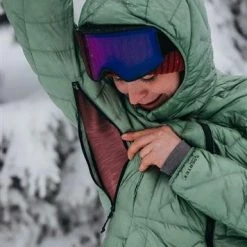 Burton Women's [ak] Baker Down Hooded Jacket -Blenders Shop burt 234701 23 hedge green 4