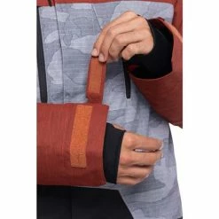 686 Men's GEO Insulated Jacket -Blenders Shop fw23 686 mensgeoinsulatedjacket brickredcolorblock 15