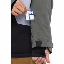 686 Men's GEO Insulated Jacket -Blenders Shop fw23 686 mensgeoinsulatedjacket goblingreencolorblock 10