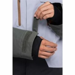 686 Men's GEO Insulated Jacket -Blenders Shop fw23 686 mensgeoinsulatedjacket goblingreencolorblock 16