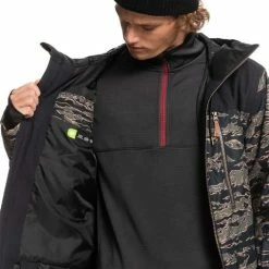 Quiksilver Men's Fairbanks Jacket -Blenders Shop fw23 quiksilver mensfairbanksjacket grapeleaftigercamo 4