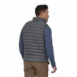 Patagonia Men's Down Sweater Vest -Blenders Shop pat 84623 forge grey model2